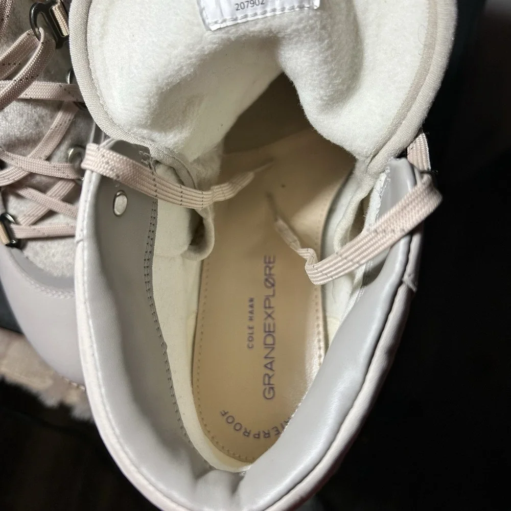 Cole Haan GrandExplore‎ Waterproof Hiking Boots Beige Leather W22602 Womens 8.5B